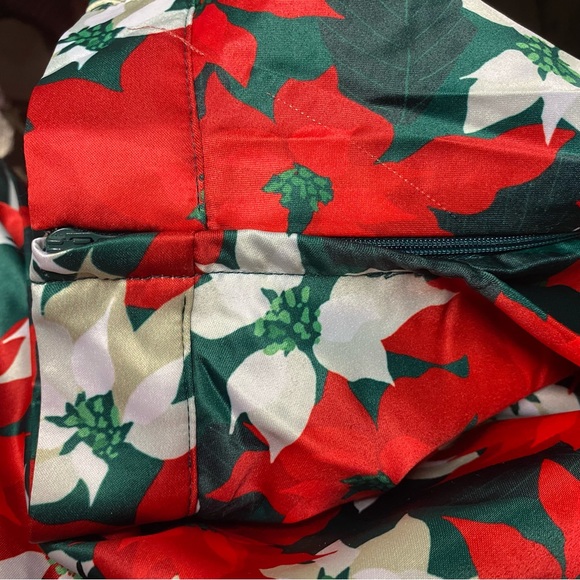 ModCloth Poinsettia Skirt S - Picture 8 of 9